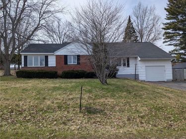 110 Hillcrest Drive, Central Square, NY 13036