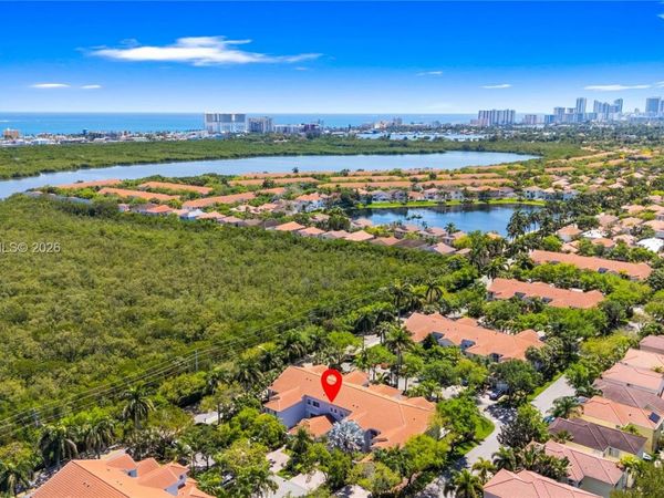 1120 Canella Ln , Hollywood, FL 33019