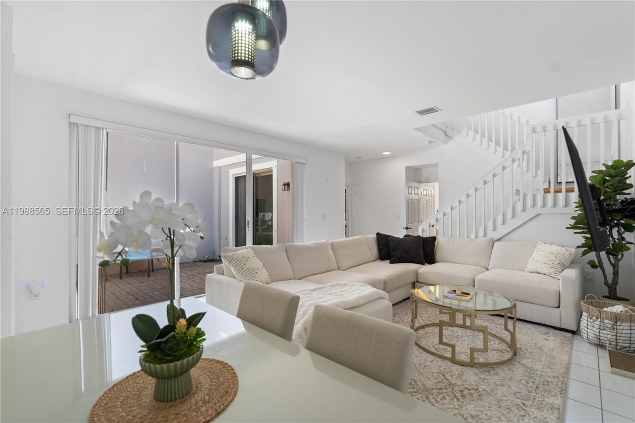 1120 Canella Ln , Hollywood, FL 33019 Photo