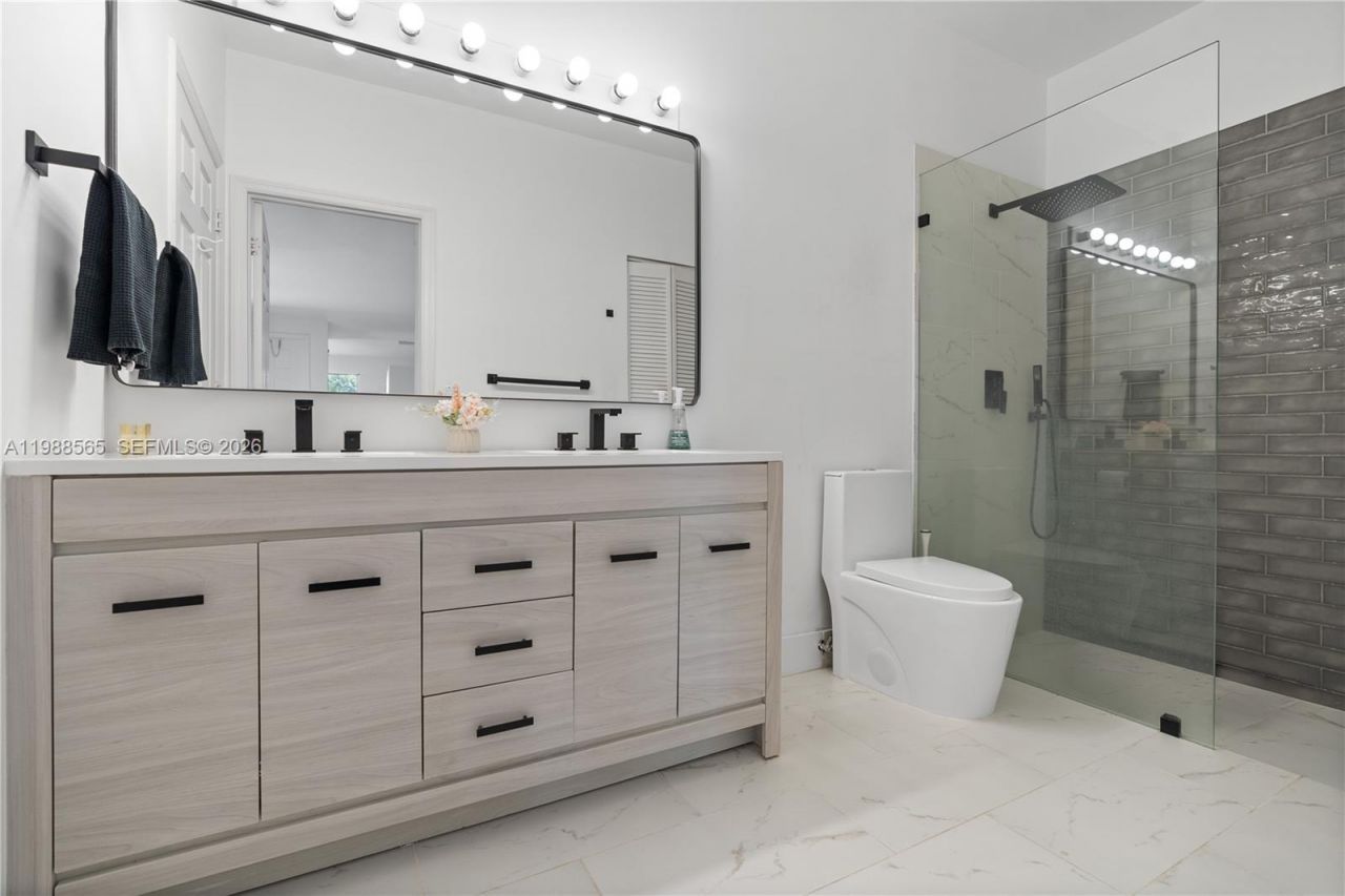 1120 Canella Ln , Hollywood, FL 33019 Photo