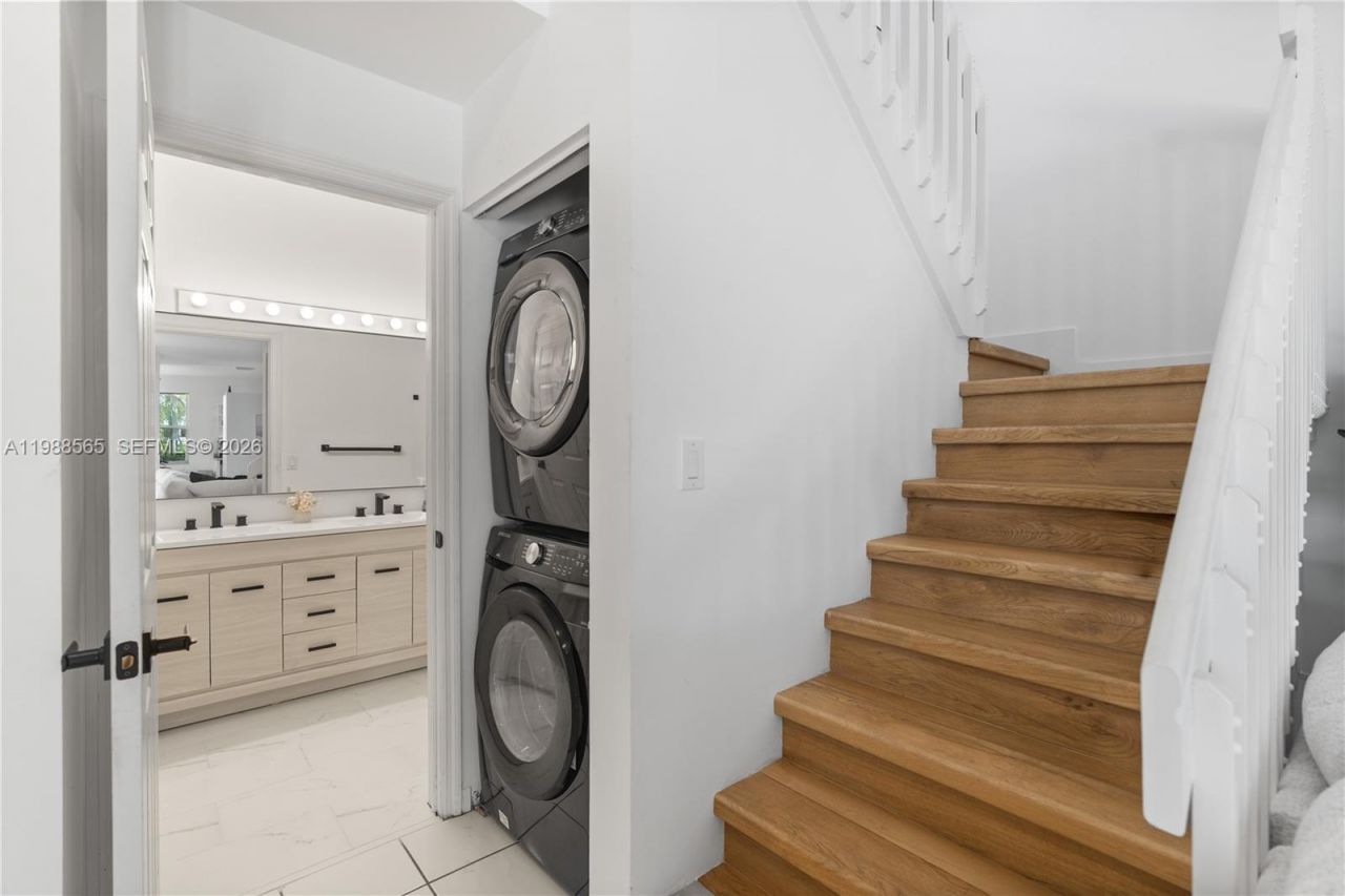 1120 Canella Ln , Hollywood, FL 33019 Photo