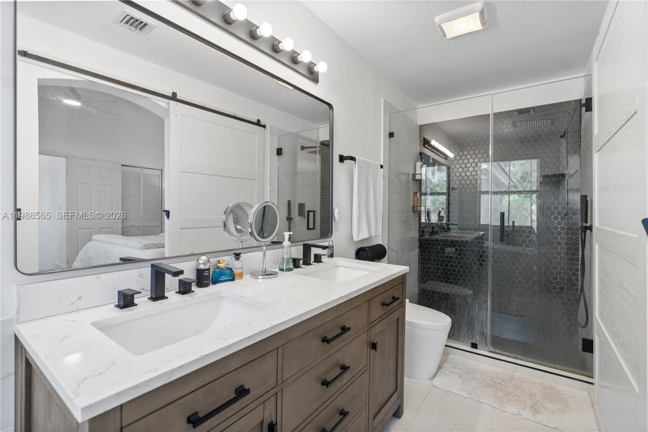 1120 Canella Ln , Hollywood, FL 33019 Photo