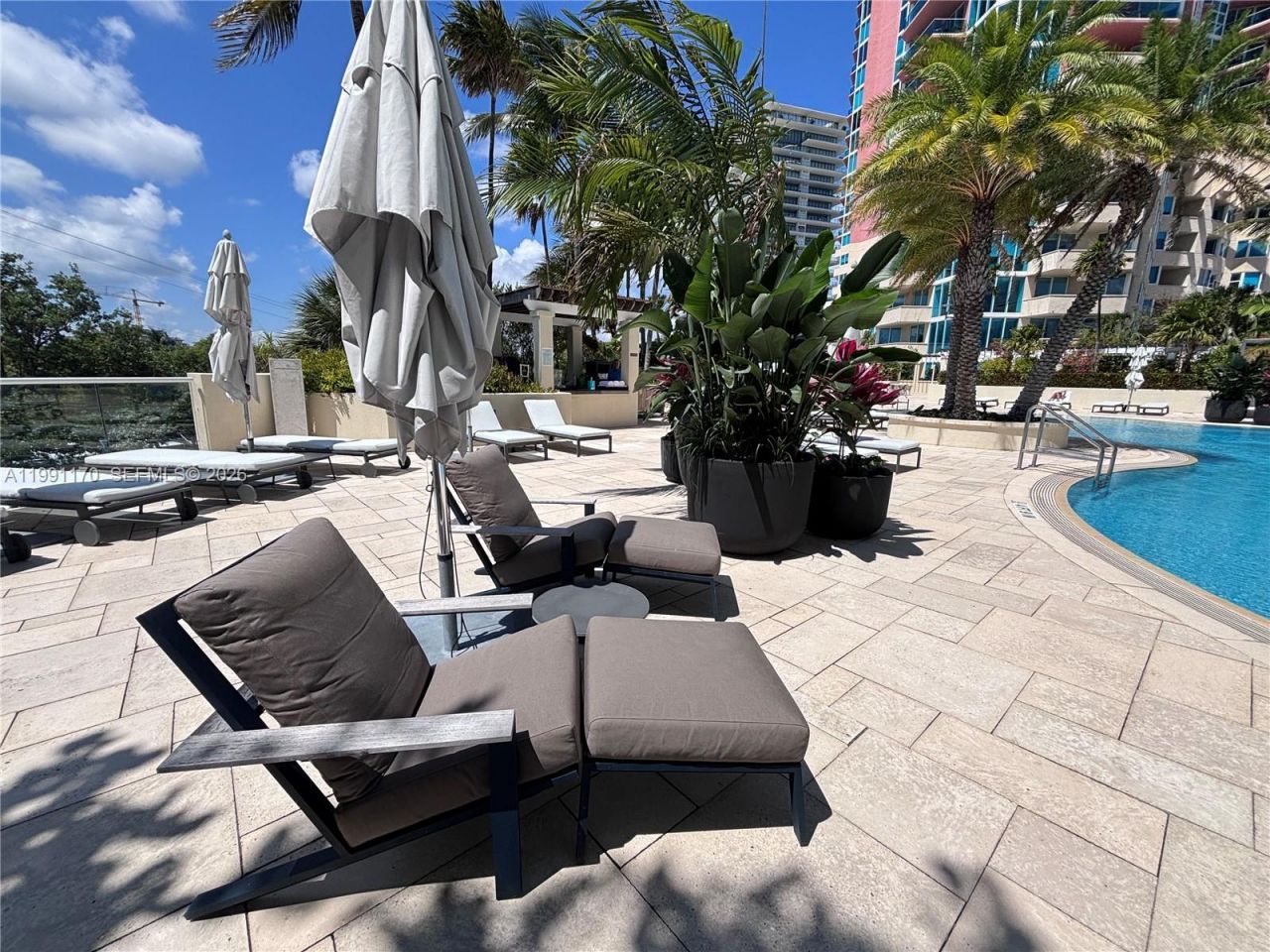 400 S Pointe Dr , Unit 408, Miami Beach, FL 33139 Photo