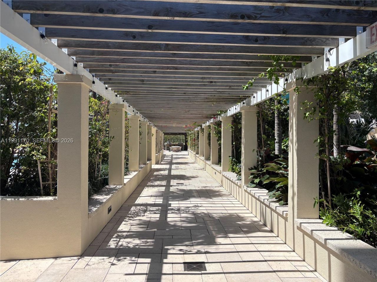 400 S Pointe Dr , Unit 408, Miami Beach, FL 33139 Photo