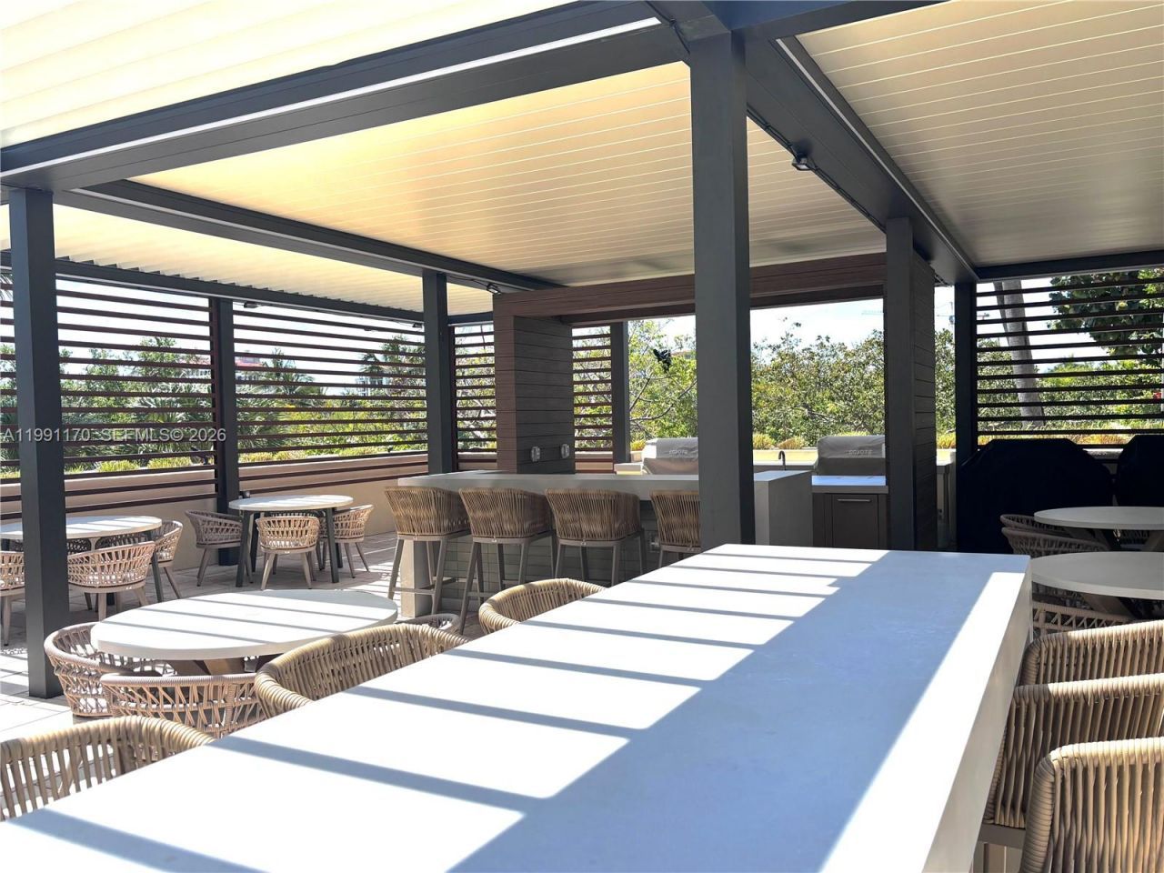 400 S Pointe Dr , Unit 408, Miami Beach, FL 33139 Photo