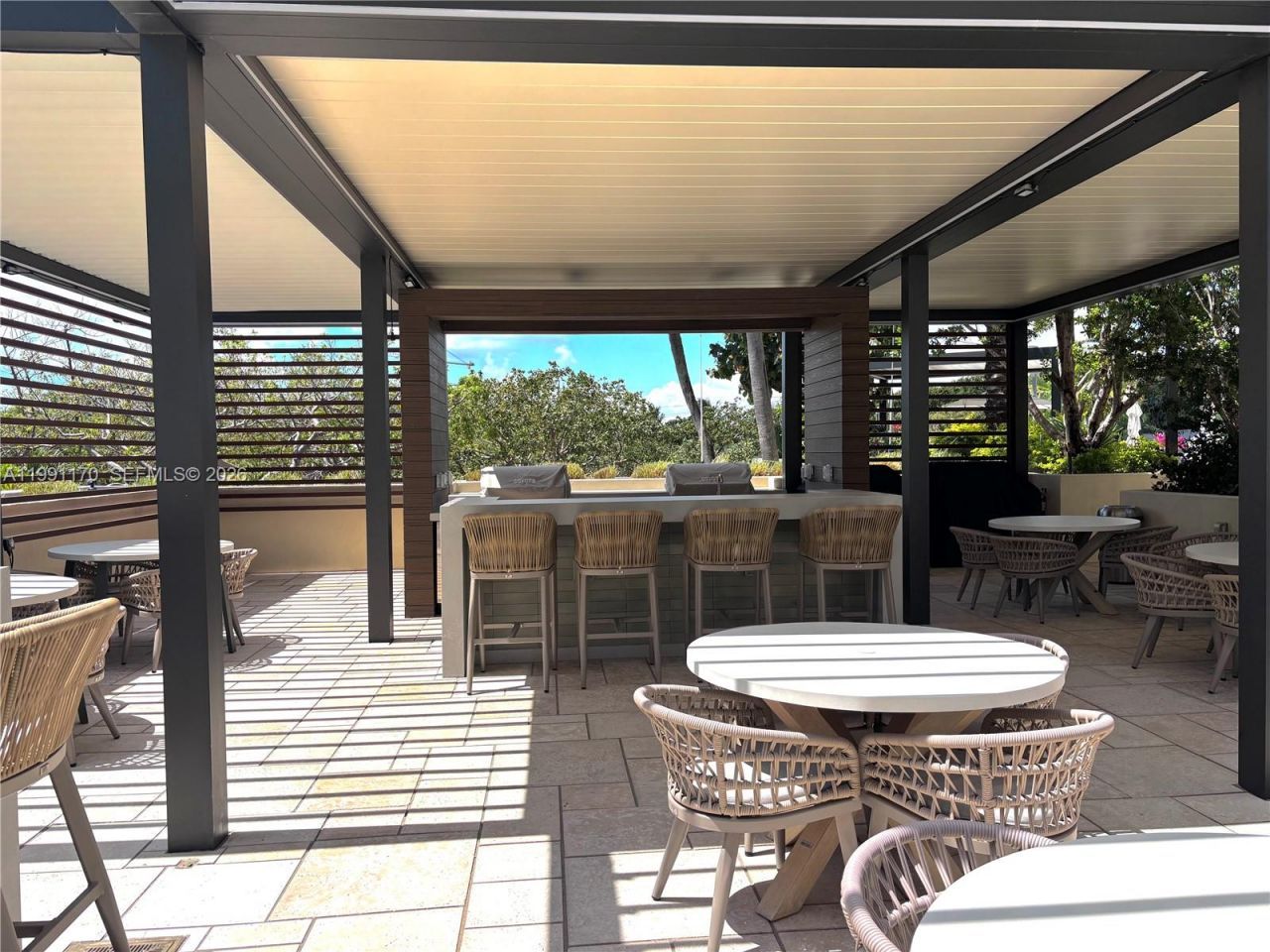 400 S Pointe Dr , Unit 408, Miami Beach, FL 33139 Photo