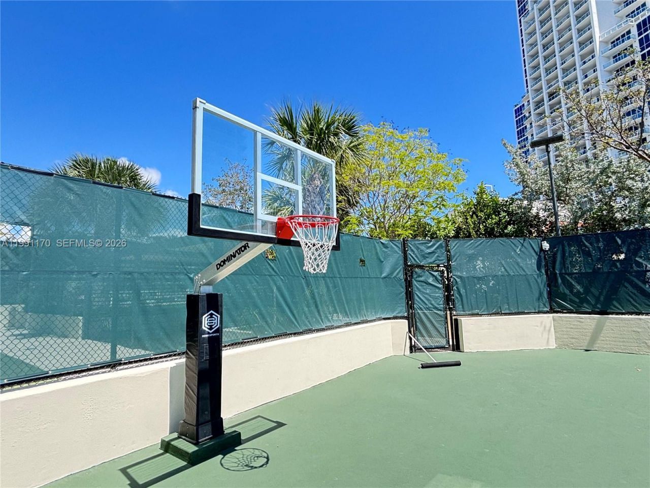 400 S Pointe Dr , Unit 408, Miami Beach, FL 33139 Photo