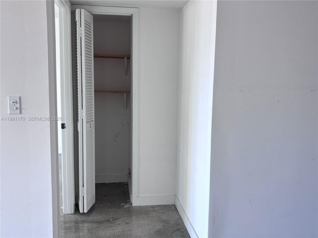 400 S Pointe Dr , Unit 408, Miami Beach, FL 33139 Photo