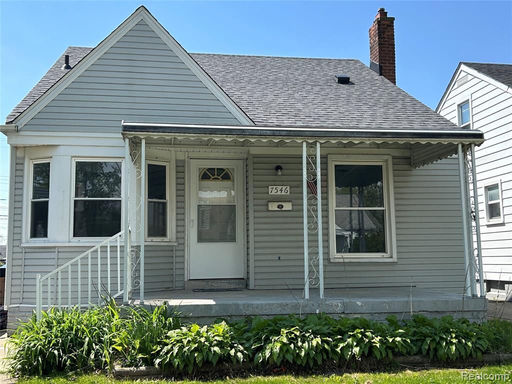 7546 Sterling, Center Line, MI 48015 Main Photo