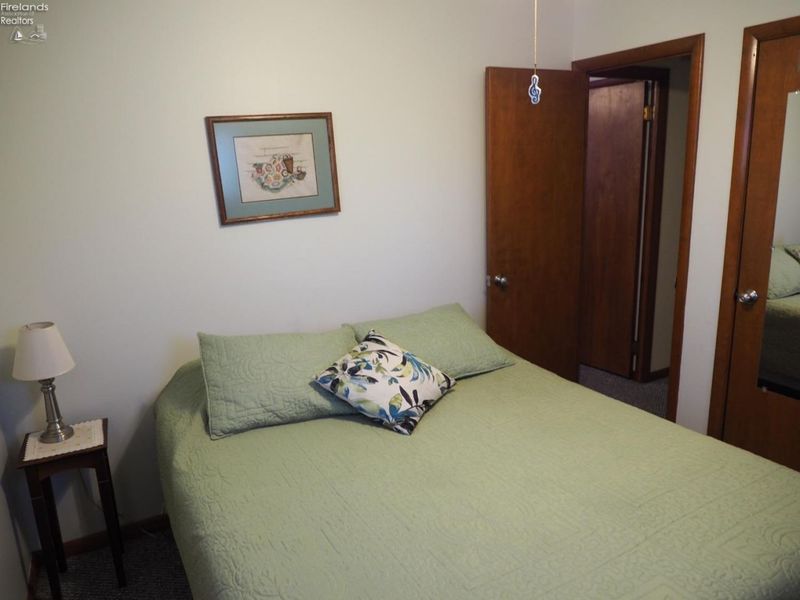 541 Oak Avenue, Lakeside, OH 43440 Photo 20