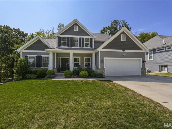 656 Clear Brook Drive, St Louis, MO 63122