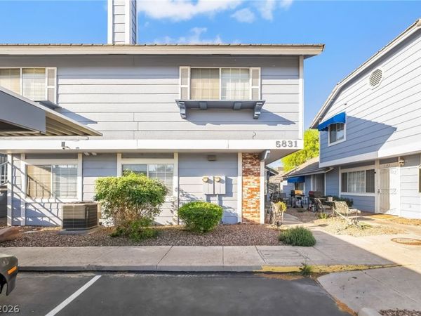 5831 Medallion Drive, Unit 103, Las Vegas, NV 89122