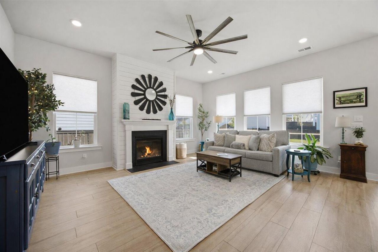 193 Helena Park Drive Photo 7