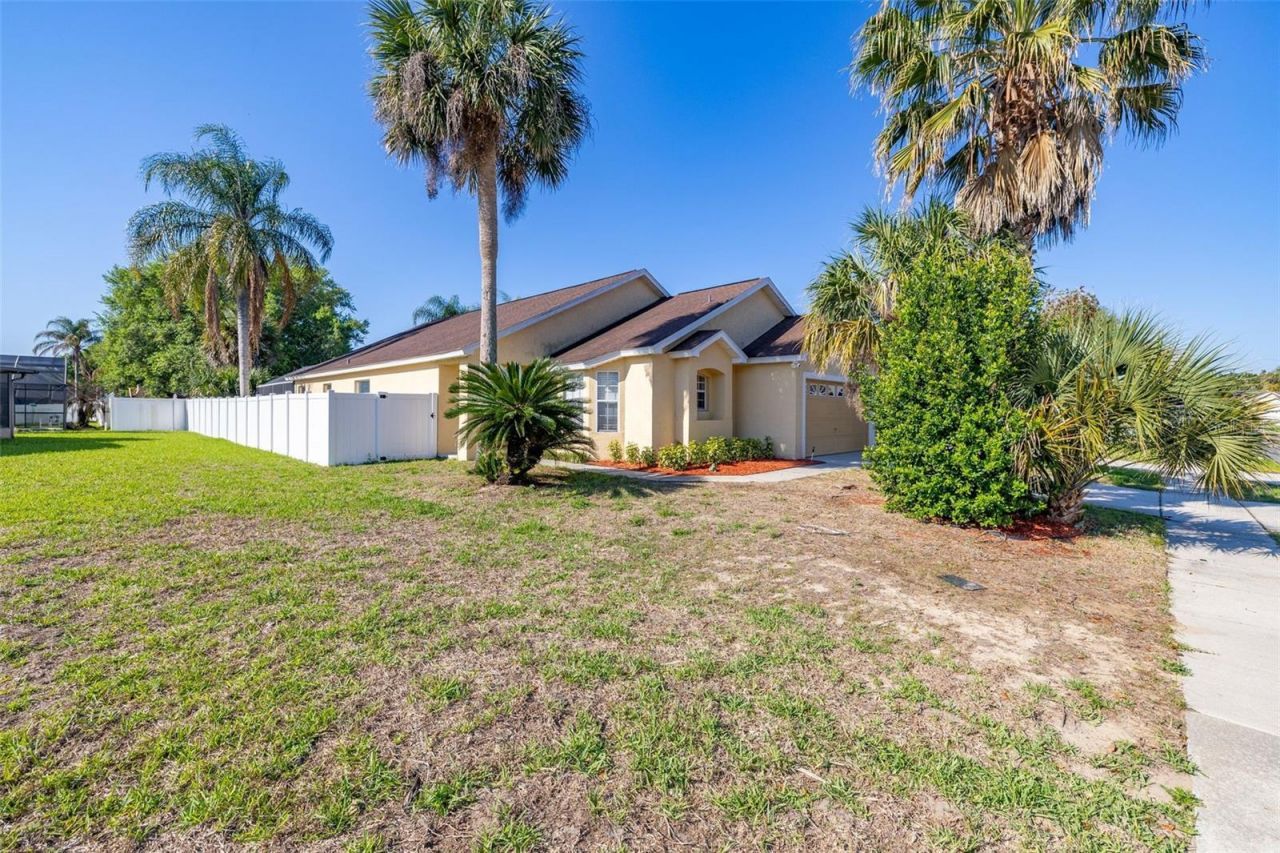 2634 Autumn Creek Circle, Kissimmee, FL 34747 Photo