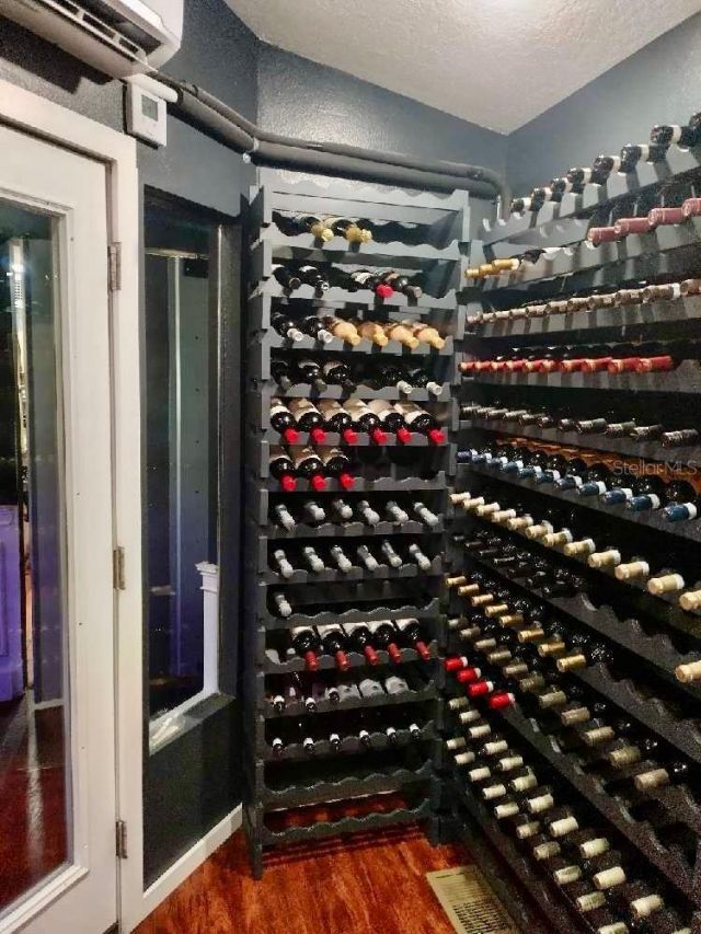 317 N Orange Street , New Smyrna Beach, FL 32168 Photo