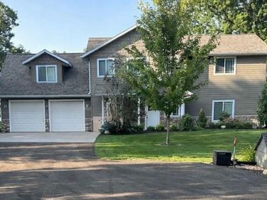 33332 Lone Pine Drive, Cushing, MN 56438
