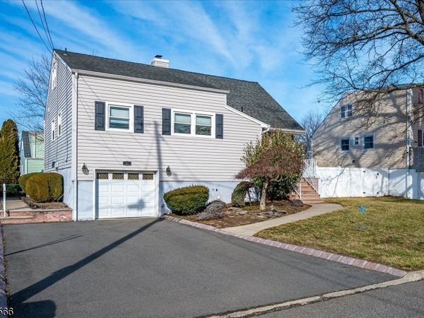 31 Marie Rd, Woodbridge, NJ 08863