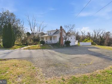 4464 N OLD GLEBE ROAD, ARLINGTON, VA 22207