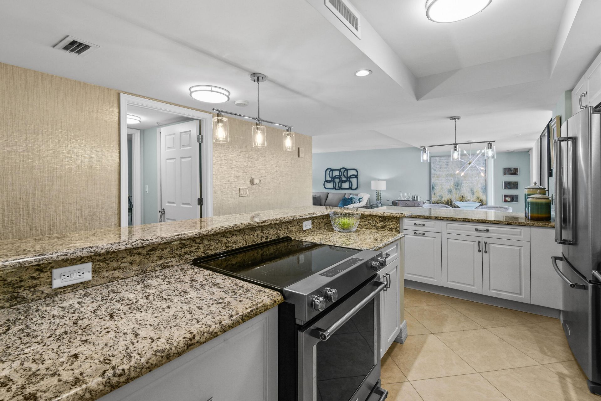 3000 N Ocean Drive, Unit 9h, Singer Island, FL 33404 Photo