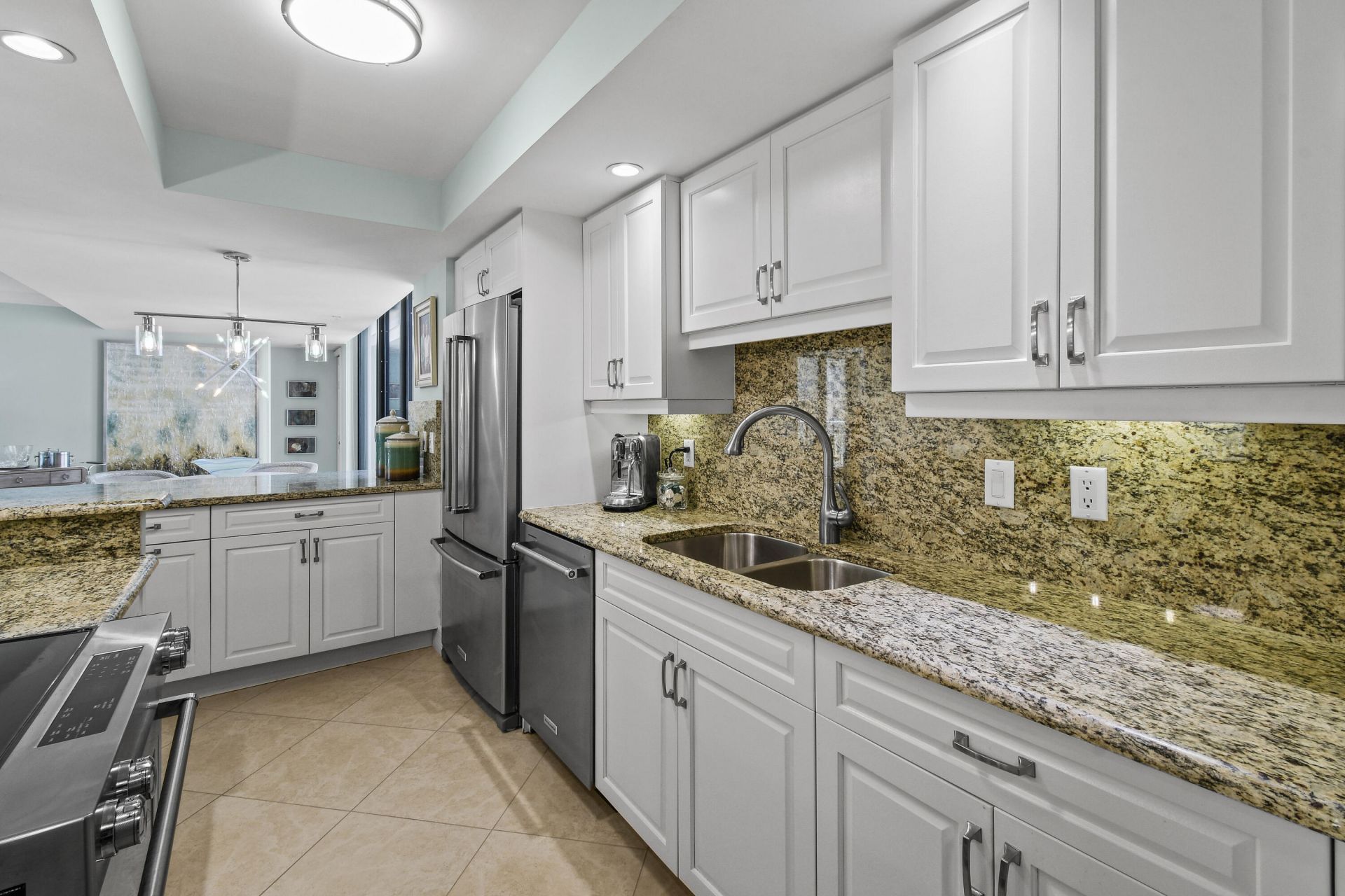 3000 N Ocean Drive, Unit 9h, Singer Island, FL 33404 Photo