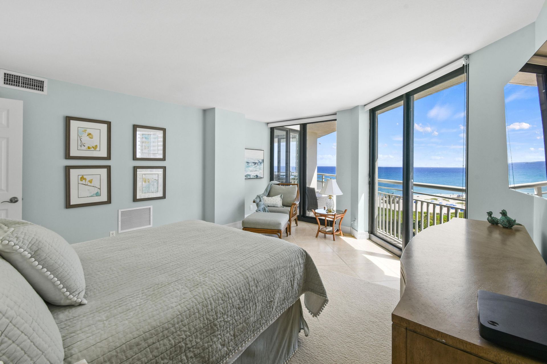 3000 N Ocean Drive, Unit 9h, Singer Island, FL 33404 Photo