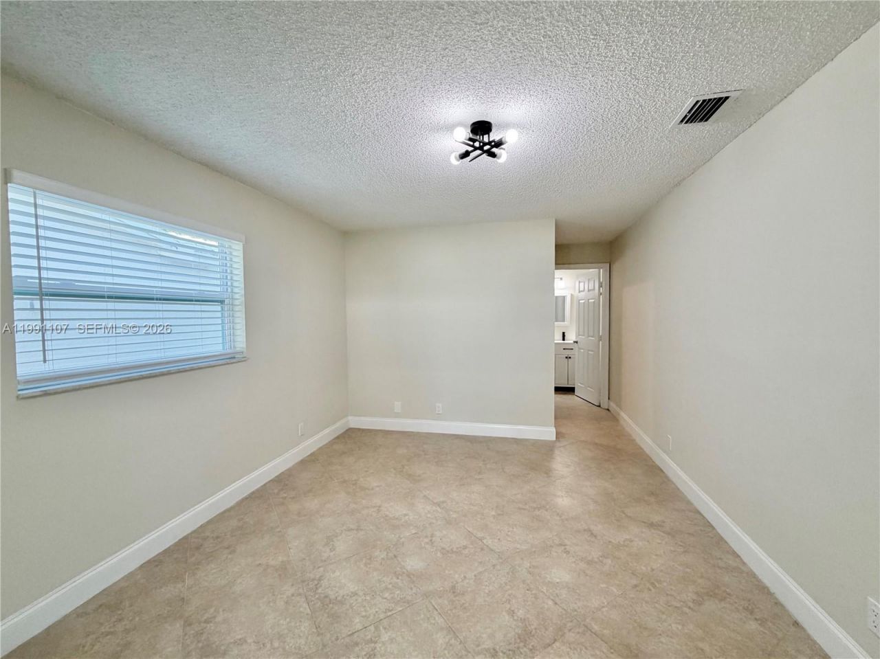 8581 NW 17th St, Plantation, FL 33322 Photo