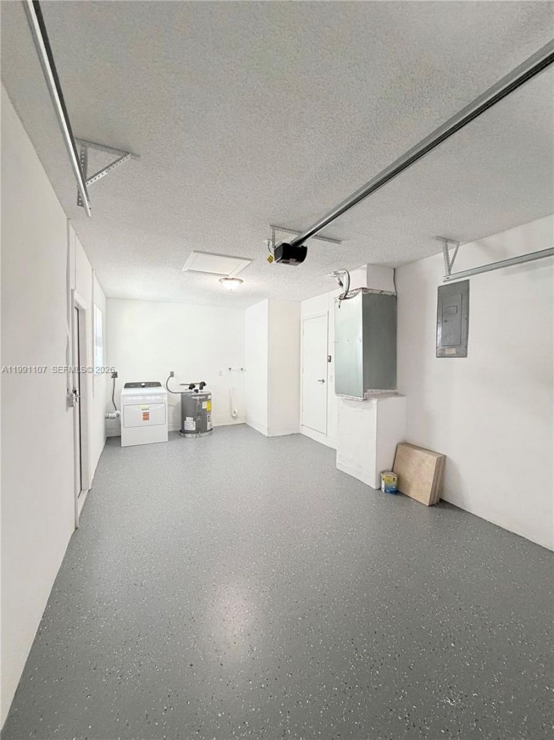 8581 NW 17th St, Plantation, FL 33322 Photo