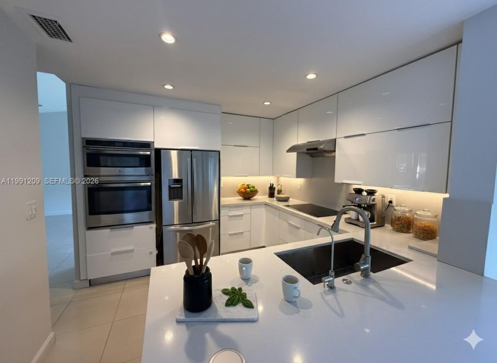 5753 NW 98th Ave , Doral, FL 33178 Photo