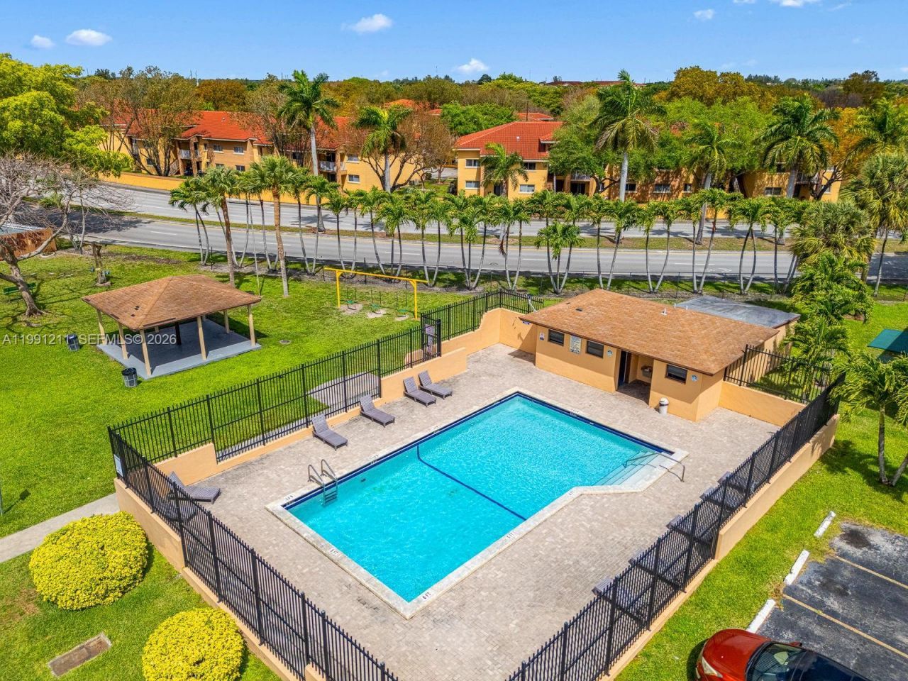 6854 NW 173rd Dr, Unit 210, Hialeah, FL 33015 Photo