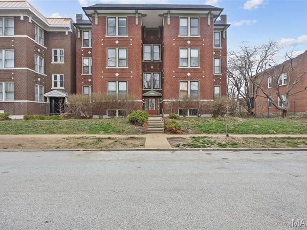 5845 Nina Place , Unit 2W, St Louis, MO 63112