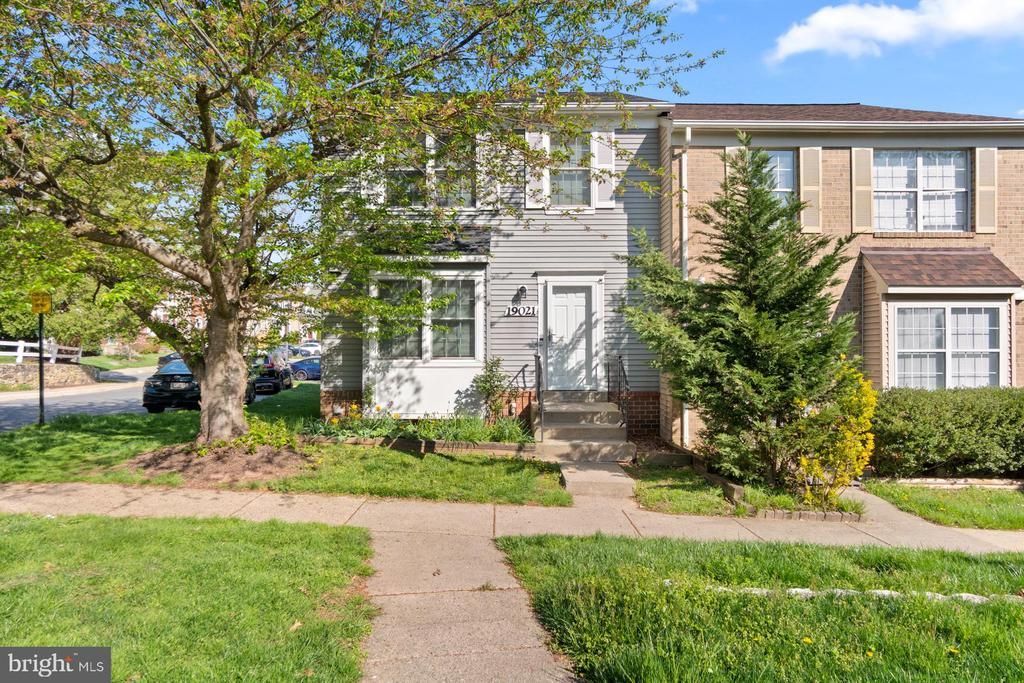 19021 Grotto Lane, Germantown, MD 20874 Main Photo