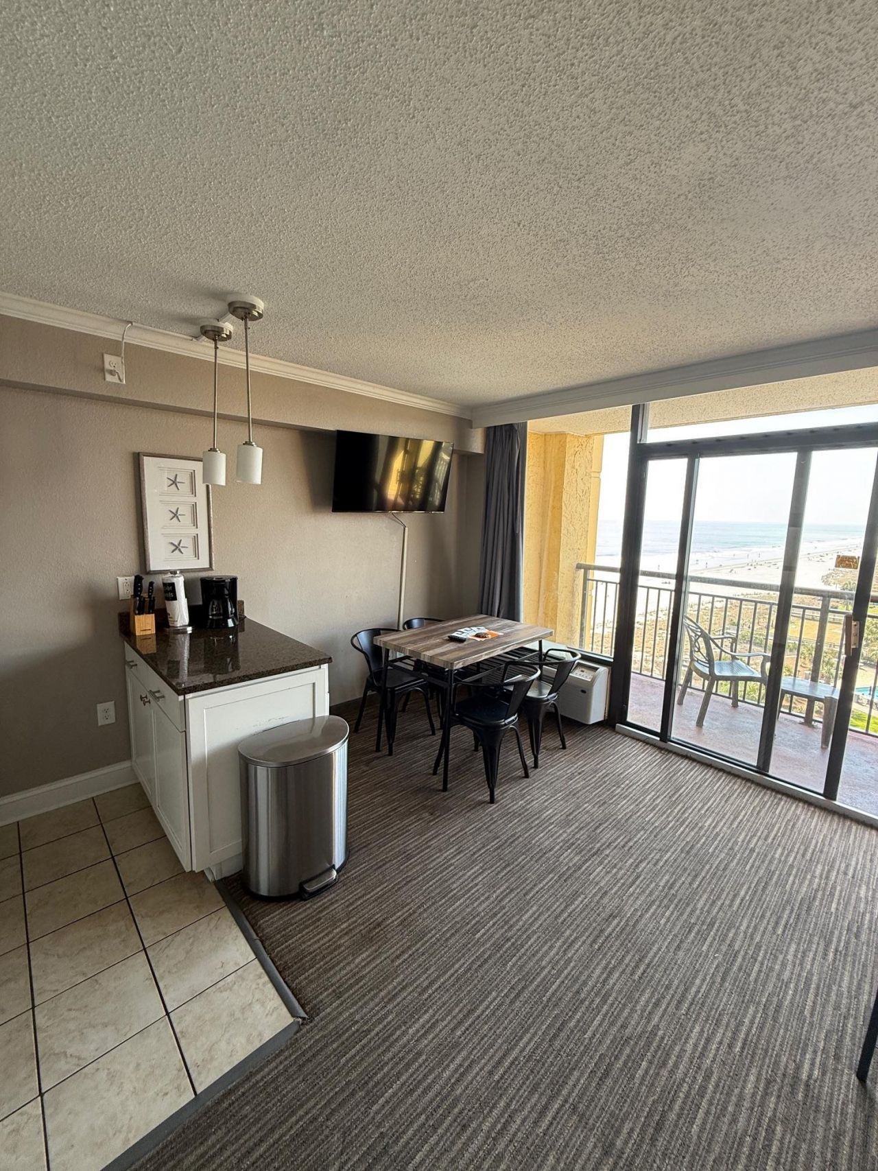 6900 Ocean Blvd. N  Photo 5