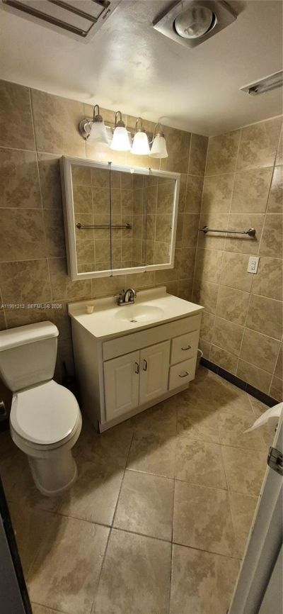 1051 Hillsboro Mile , Unit 507E, Hillsboro Beach, FL 33062 Photo