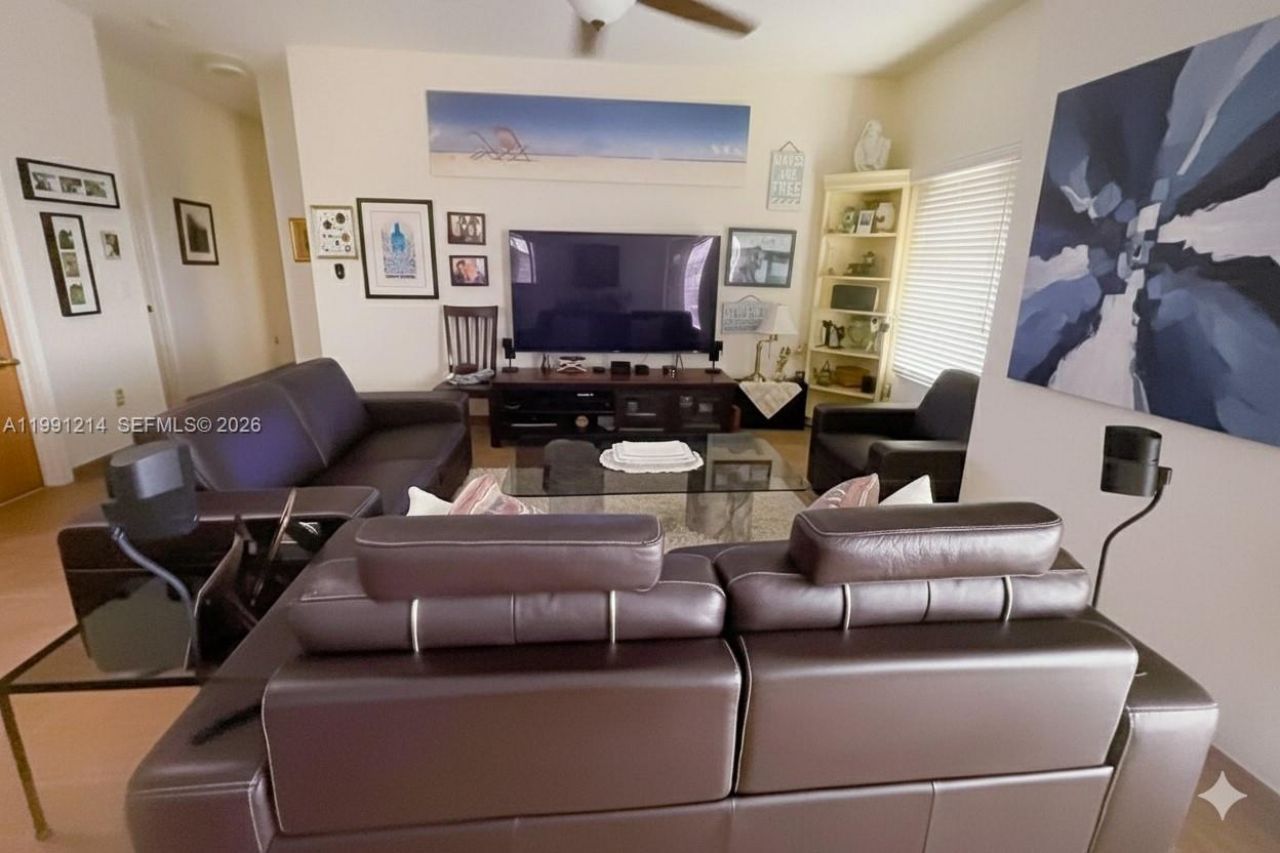 9008 Collins Ave, Unit 402, Surfside, FL 33154 Photo