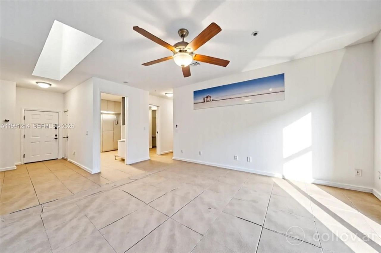 9008 Collins Ave, Unit 402, Surfside, FL 33154 Photo