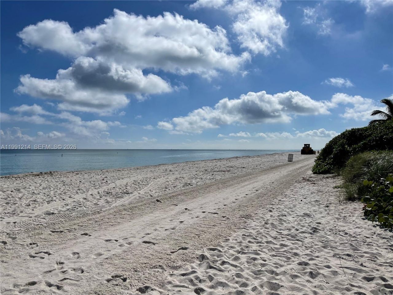 9008 Collins Ave, Unit 402, Surfside, FL 33154 Photo