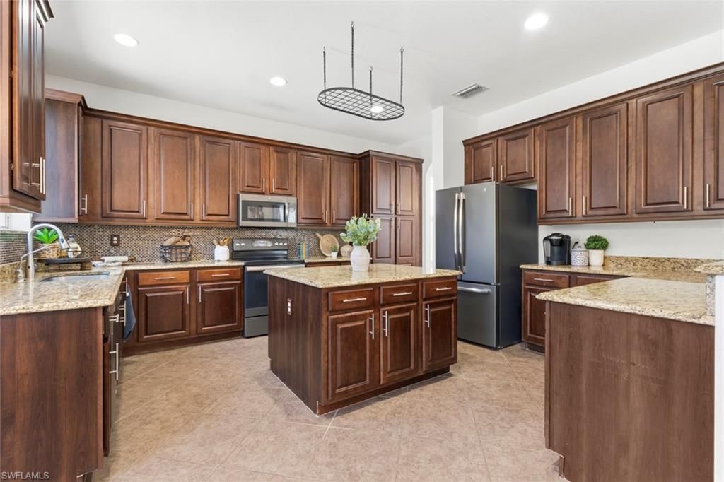 11260 Sparkleberry Dr , Fort Myers, FL 33913 Photo