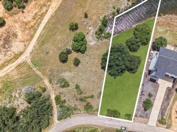 21307 Cardinal Ave, Lago Vista, TX 78645