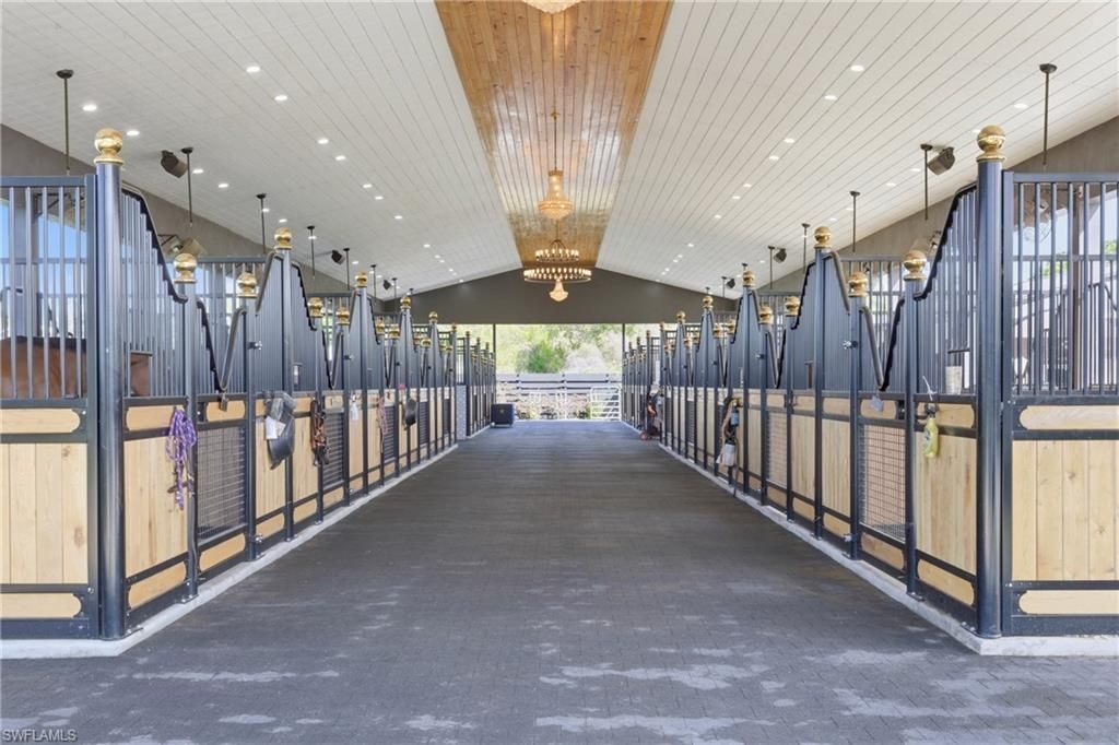 21571 N River Rd , Alva, FL 33920 Photo