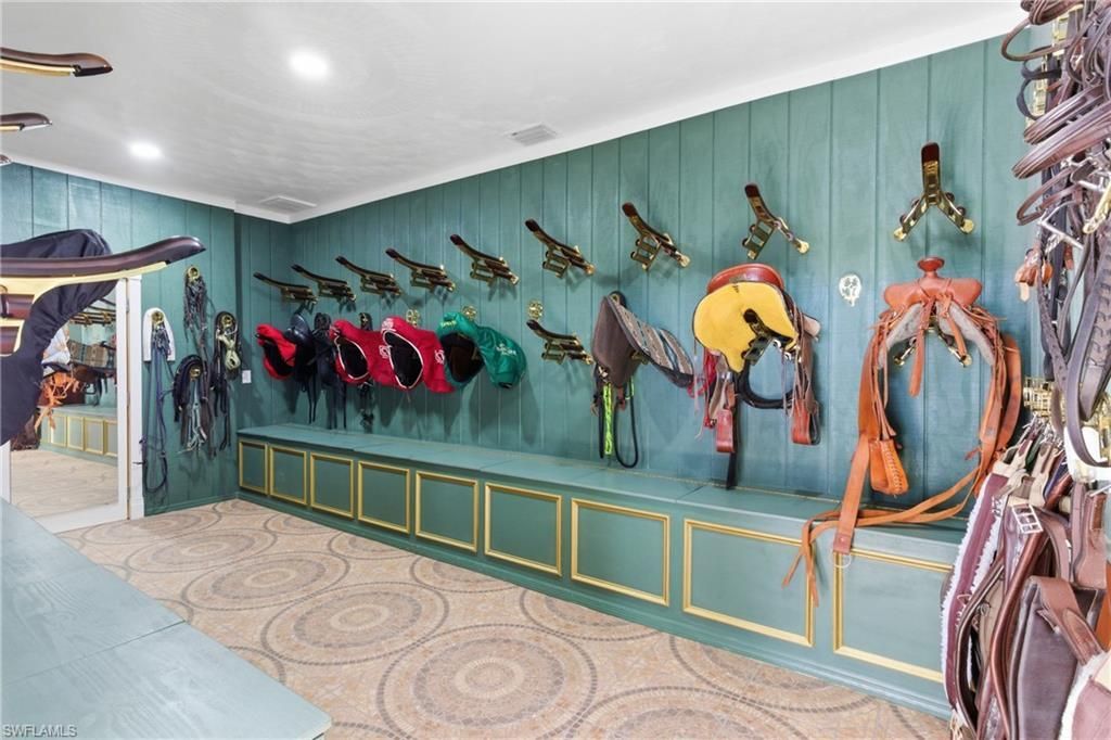 21571 N River Rd , Alva, FL 33920 Photo