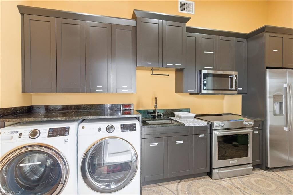 21571 N River Rd , Alva, FL 33920 Photo