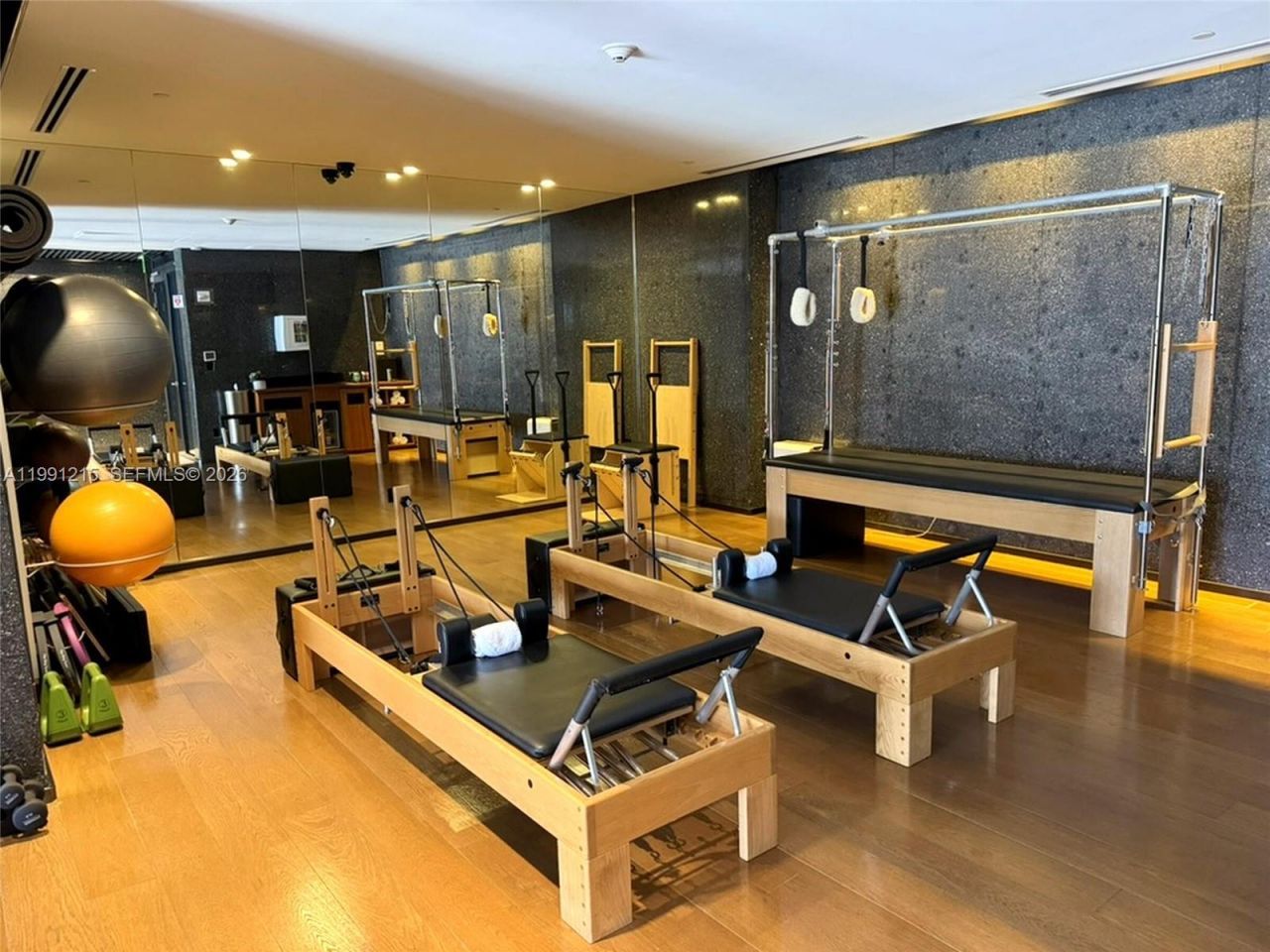 3315 Collins Ave, Unit 8D, Miami Beach, FL 33140 Photo