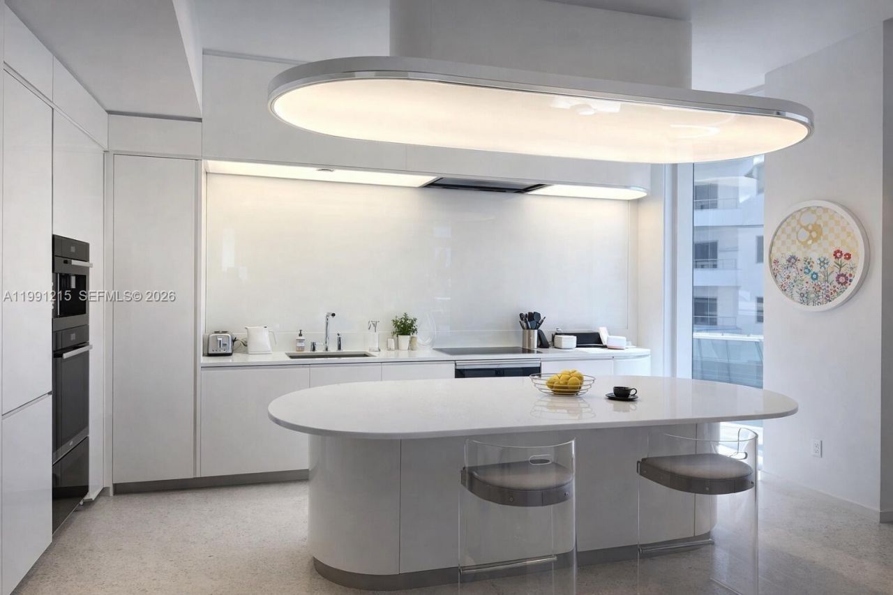 3315 Collins Ave, Unit 8D, Miami Beach, FL 33140 Photo