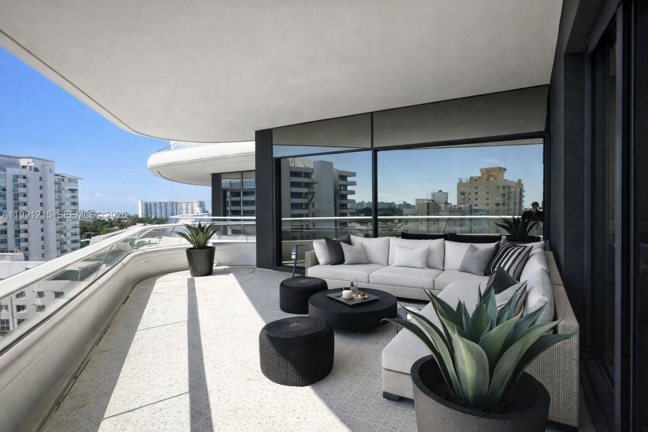 3315 Collins Ave, Unit 8D, Miami Beach, FL 33140 Photo