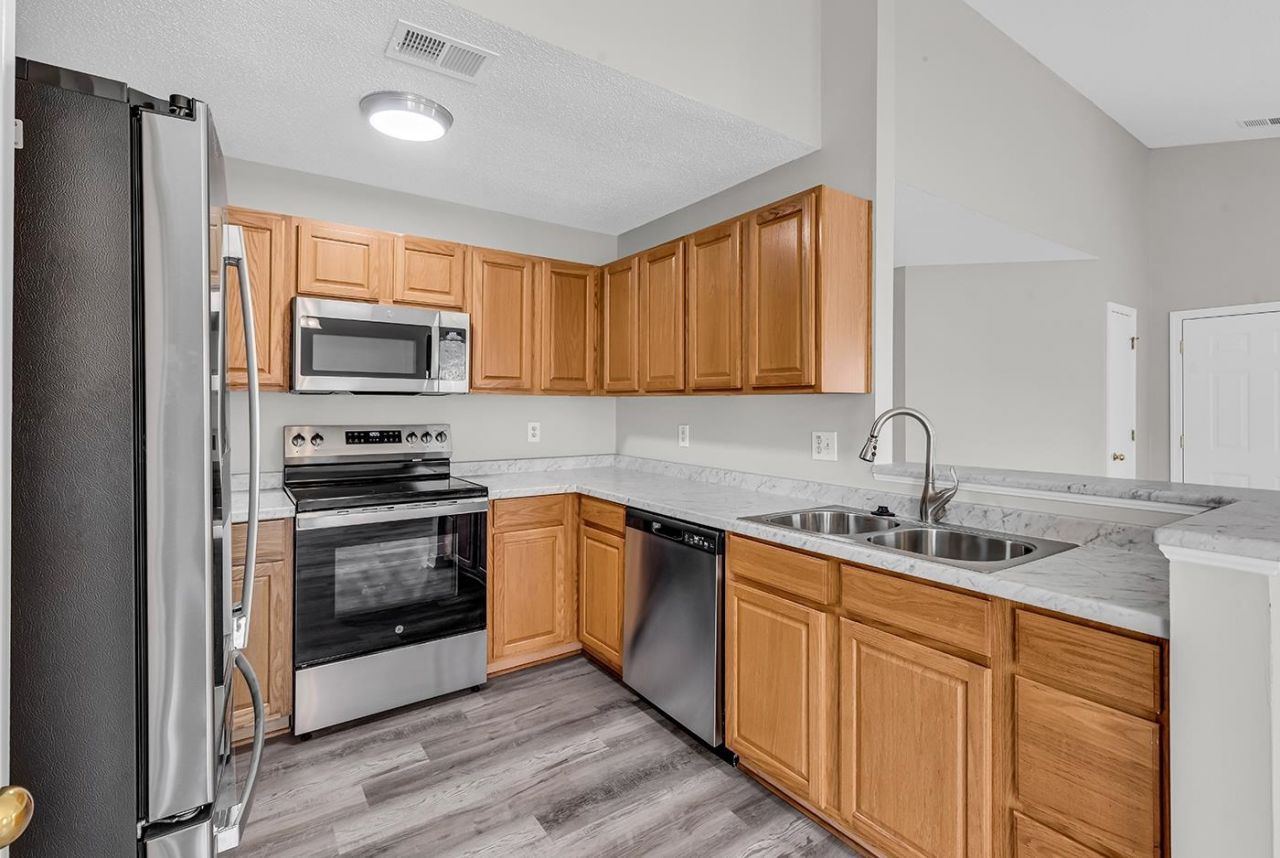 4809 Brookside Ln.  Photo 13