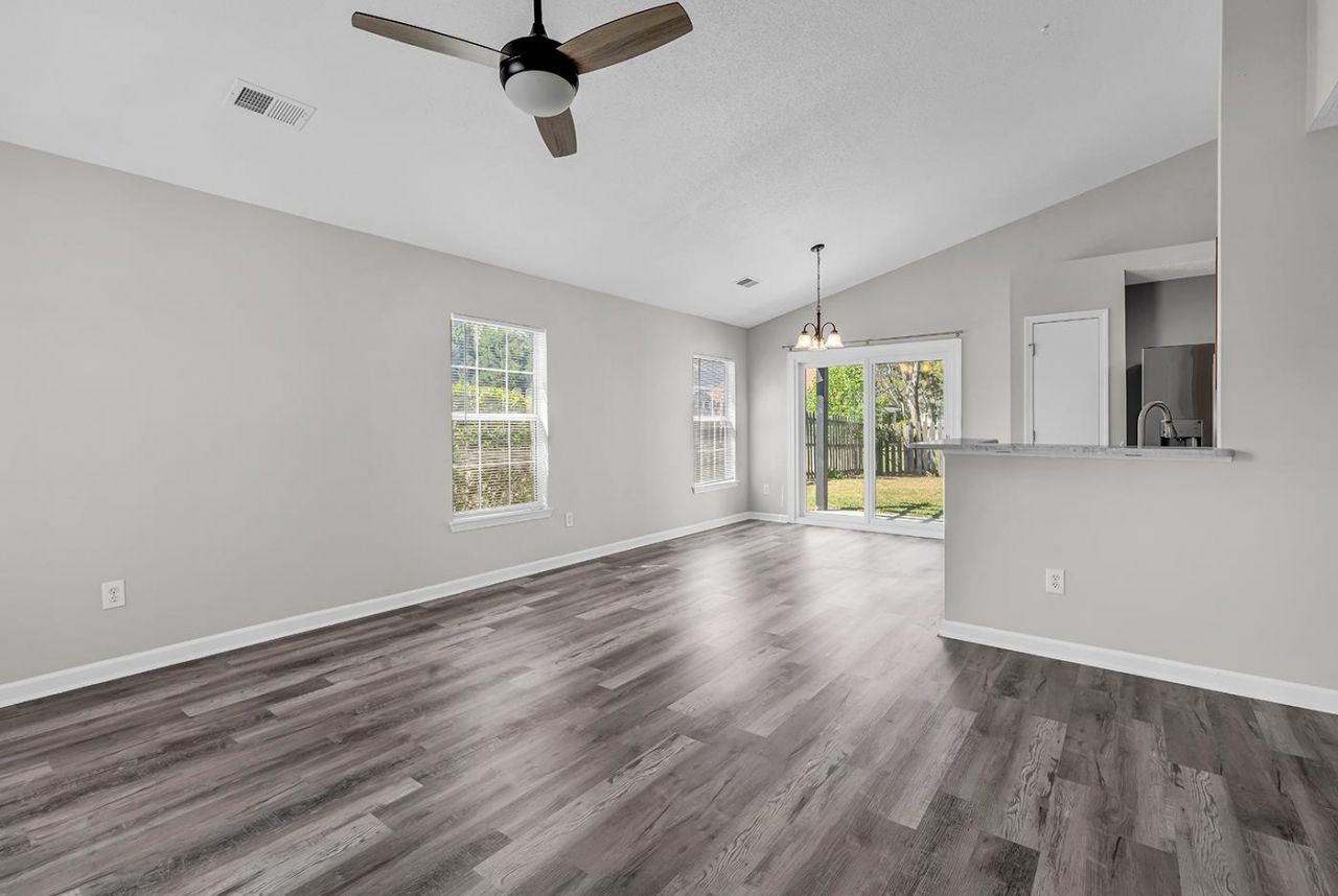 4809 Brookside Ln.  Photo 4