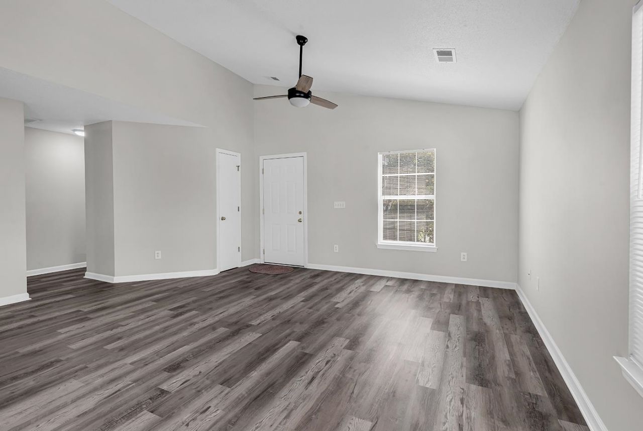 4809 Brookside Ln.  Photo 8