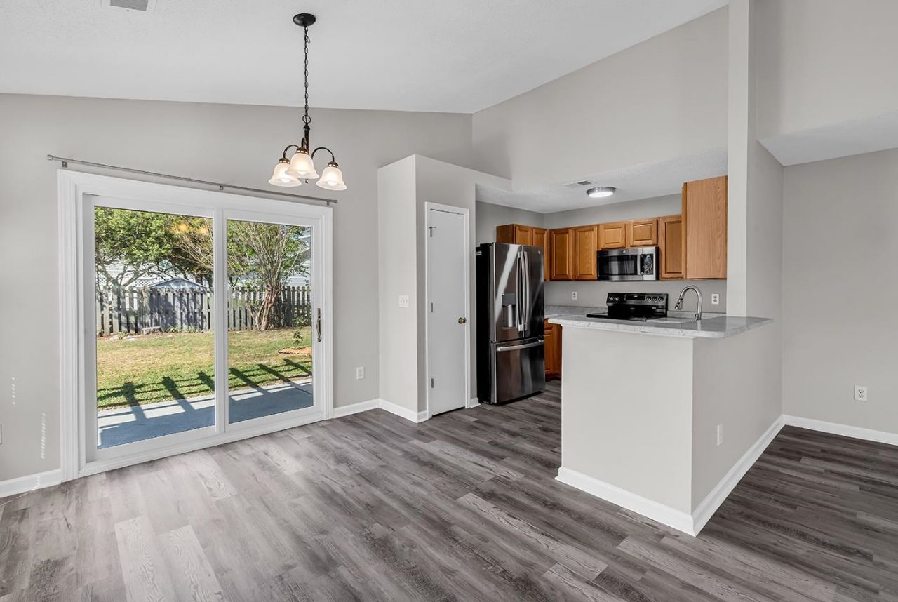 4809 Brookside Ln.  Photo 9