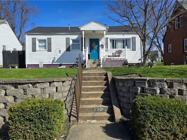 2209 16th Street , Parkersburg, WV 26101