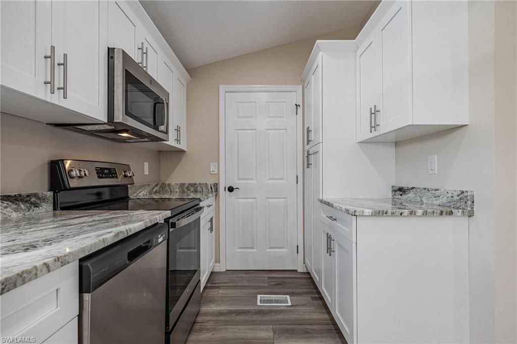 17701 Pronghorn St , Alva, FL 33920 Photo